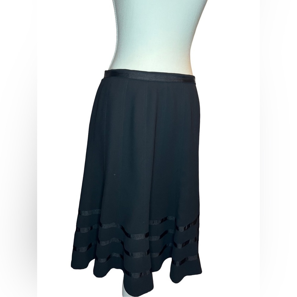 ⭐️ Black Laura skirt size 6 - Picture 2 of 11